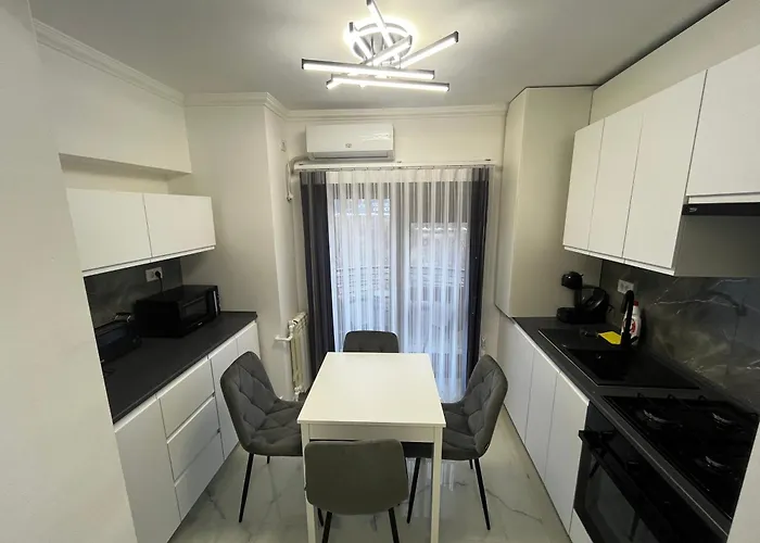 Cozy Apartament In Center Of 부쿠레슈티