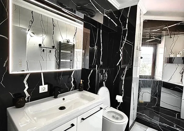 Cozy Apartament In Center Of * 부쿠레슈티